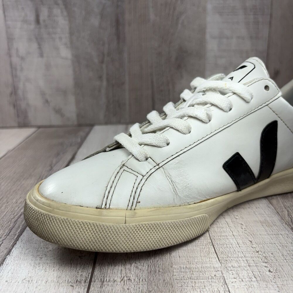 Veja White Leather Sneakers with Black V Logo - Picture 10 of 15